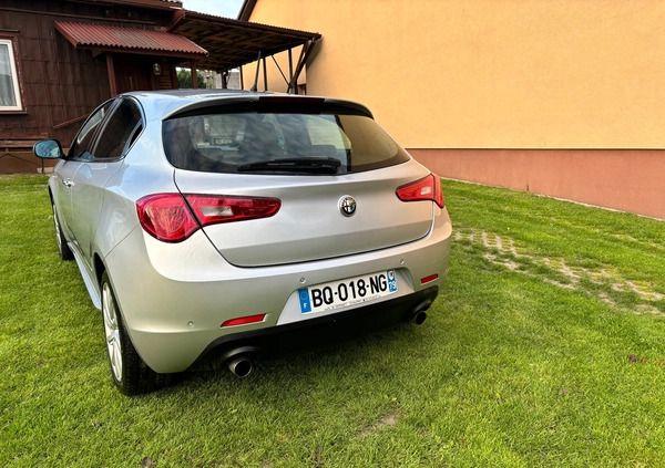 Alfa Romeo Giulietta cena 26200 przebieg: 186300, rok produkcji 2011 z Sławków małe 46